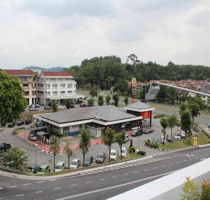 Myhome 2B At Seri Kembangan With A View 외부 사진